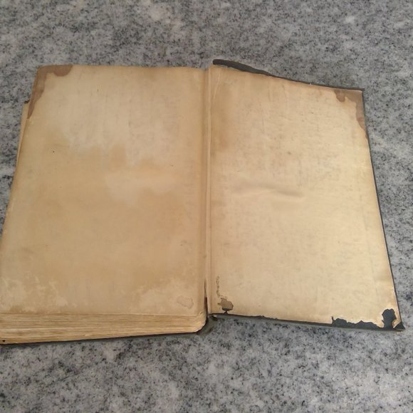 Vintage 1923 Edition of Mark Twain Book - Picture 9 of 13